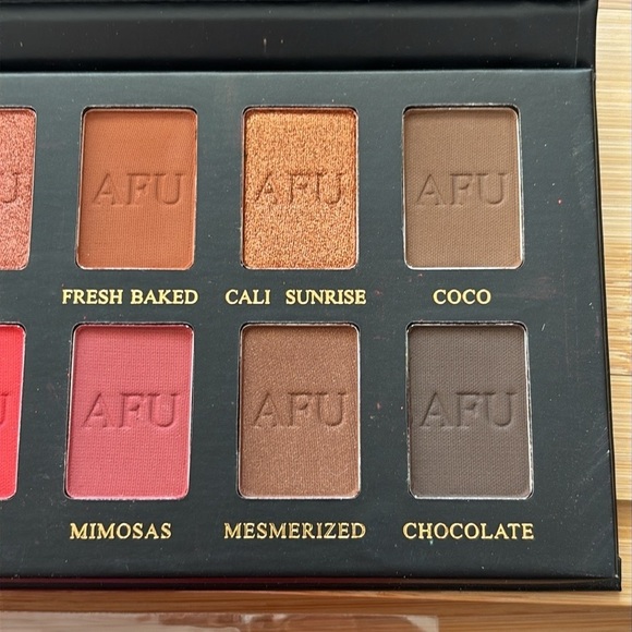 Brand New BH Cosmetics 8-Piece Eye Brush Set & AFU Eyeshadow Palette Pigmented - Picture 5 of 14